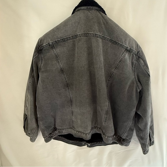 Levi's Vintage Fit Sherpa Trucker Jacket Black Stonewash Mens Size XXL - Picture 4 of 9